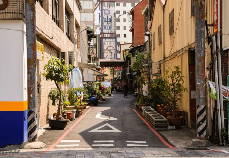 No Map, No Plan, No Problem: How to Wander Into the Best Cafés Taipei Has to Offer