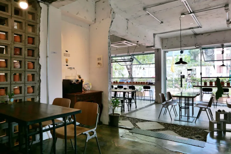 Walls Worth a Thousand Words: The Design Revolution That Remade Taipei's Coffee Shops